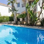 Thalassa - 3-br Coastal Retreat With Private Pool *