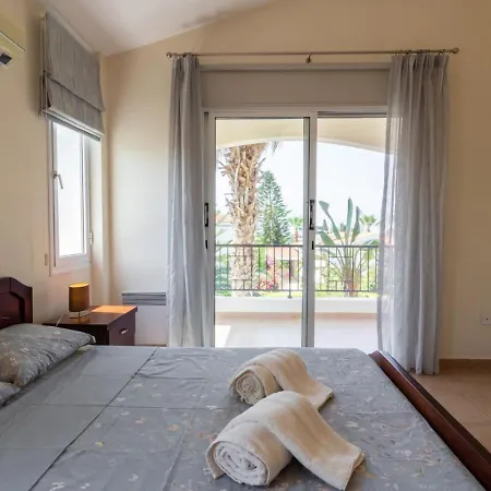 Holiday home Thalassa - 3-br Coastal Retreat With Private Pool