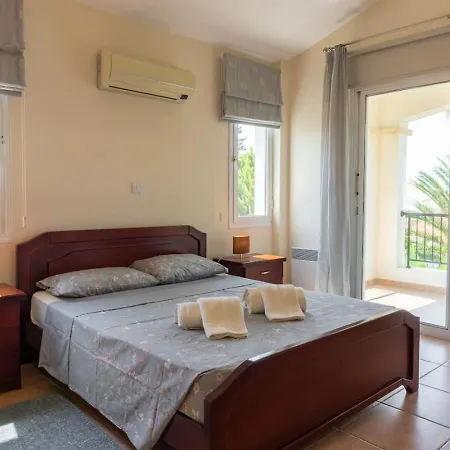 Feriehus Thalassa - 3-br Coastal Retreat With Private Pool Pegeia