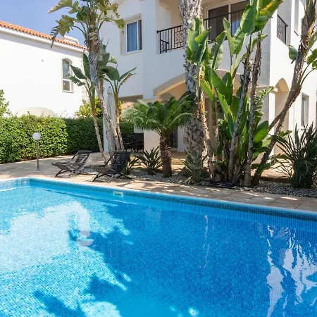 Thalassa - 3-br Coastal Retreat With Private Pool *