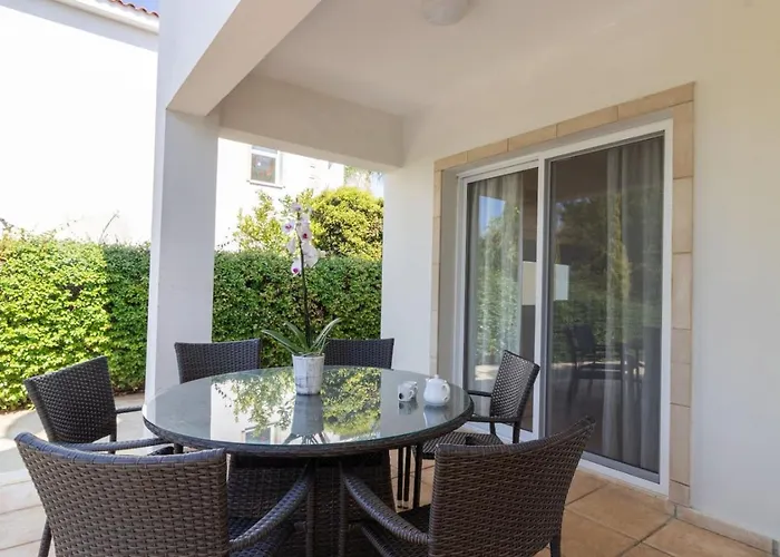 Casa vacanze Thalassa - 3-br Coastal Retreat With Private Pool *