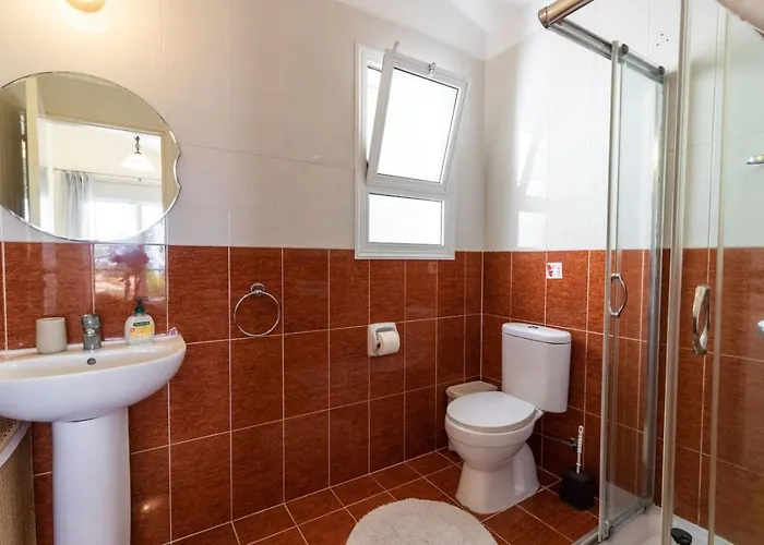 Casa vacanze Thalassa - 3-br Coastal Retreat With Private Pool *